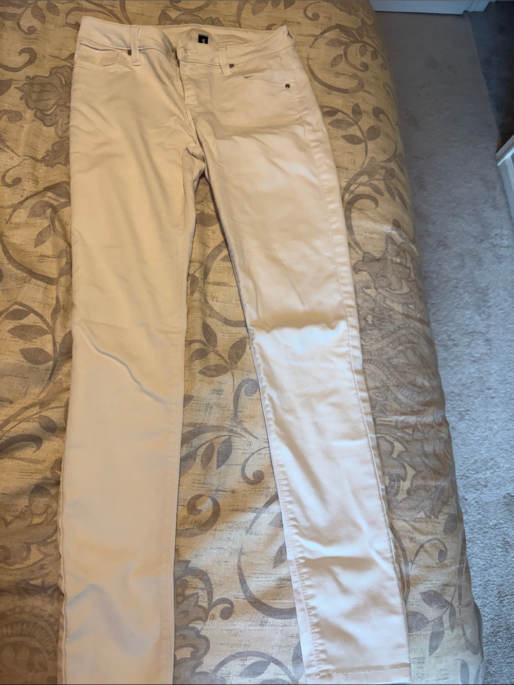 Design Lab Lord & Taylor Skinny Jeans in Light Cream